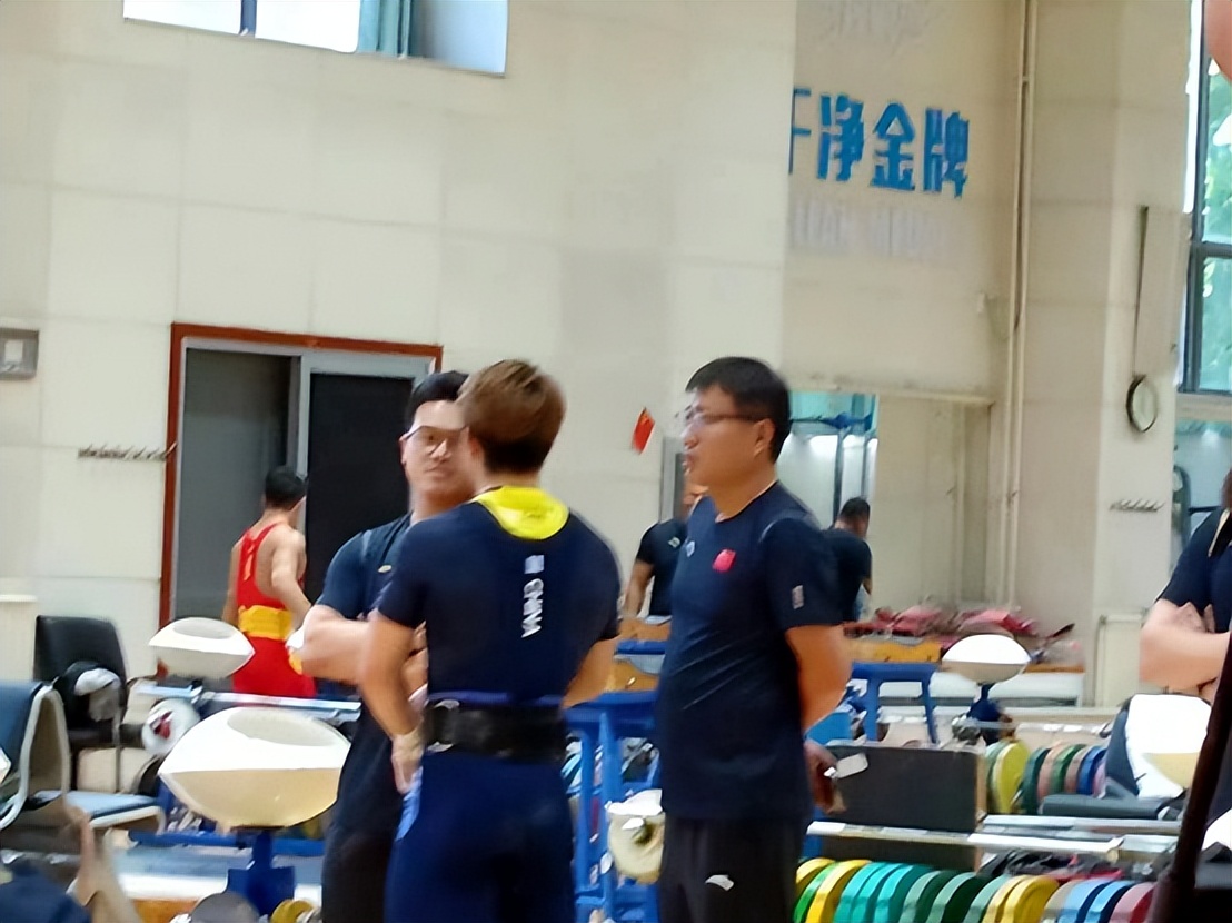 中国国家举重队世锦赛第一次选拔赛 开云app官方在线入口-开云(中国)代言人石智勇客串教练